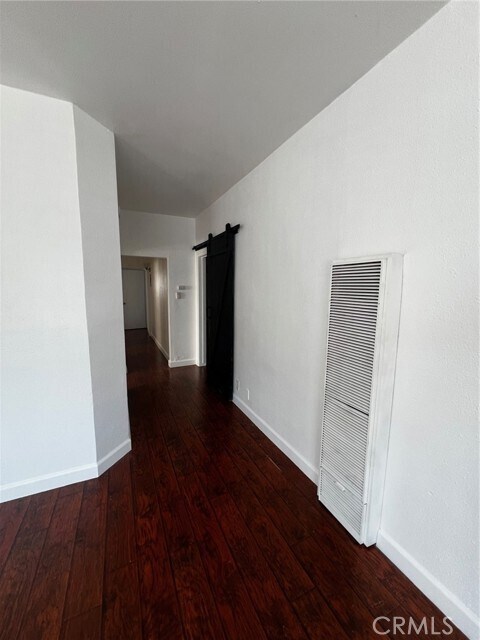 Foto del edificio - 1487 Henderson Ave
