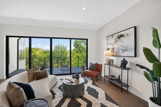 Foto del edificio - 434 Brady Ln