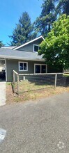 Building Photo - 14818 Woodbrook Dr SW