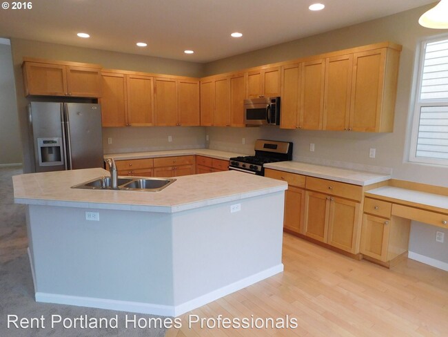 Foto del edificio - 5 br, 3 bath House - 9120 SW Graphite Terrace