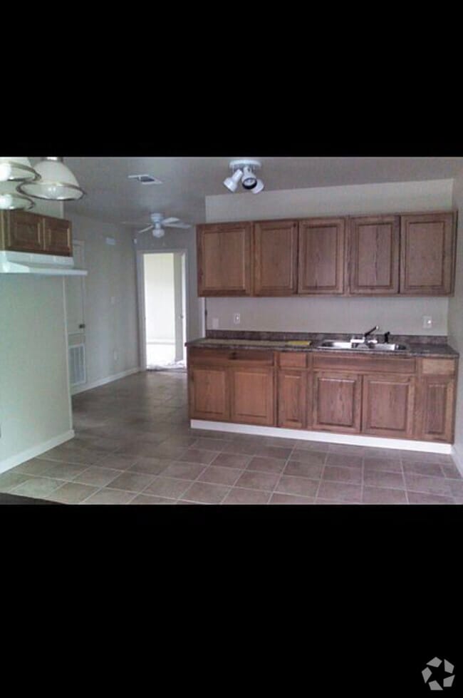 Building Photo - 3607 Bellaire Ave