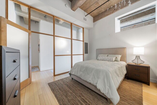 Foto del edificio - Lofts and Upper Lofts at Canal Walk III