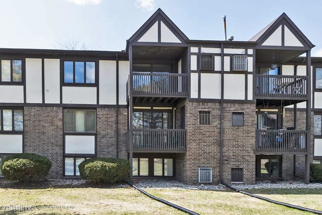 Building Photo - 1 br, 1 bath Condo - 6150 Cobblers Dr Apt 117