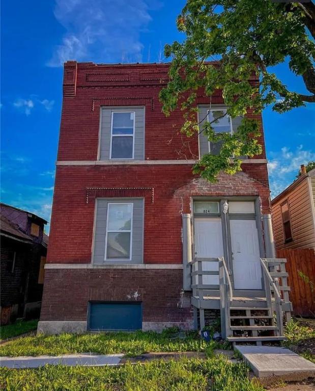 Building Photo - 824 Canaan Ave