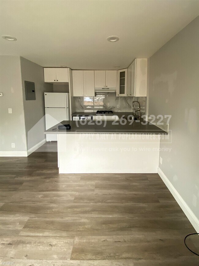 Foto del edificio - 2 br, 1 bath 4plex - 4115 Lusk Street -
