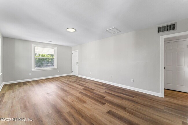 Foto del edificio - 1821 San Marco Blvd