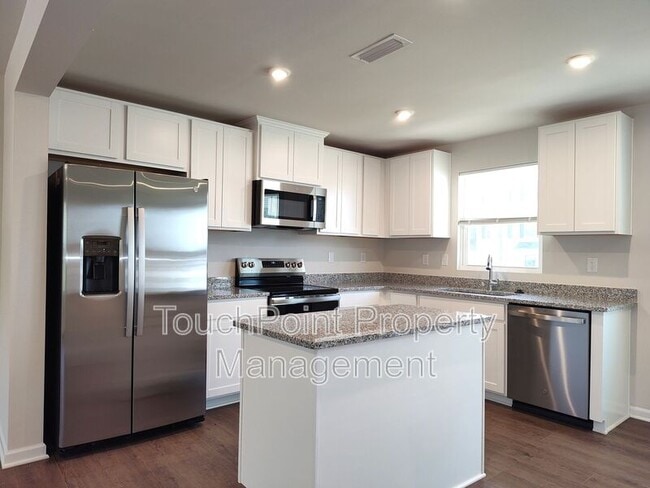 Building Photo - 5850 Granbury Dr