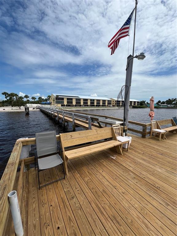 Building Photo - 14459 River Beach Dr
