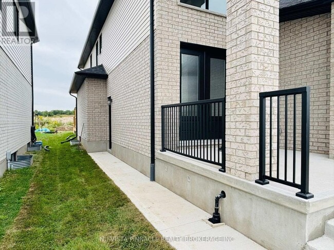 Building Photo - 3944 Campbell St N