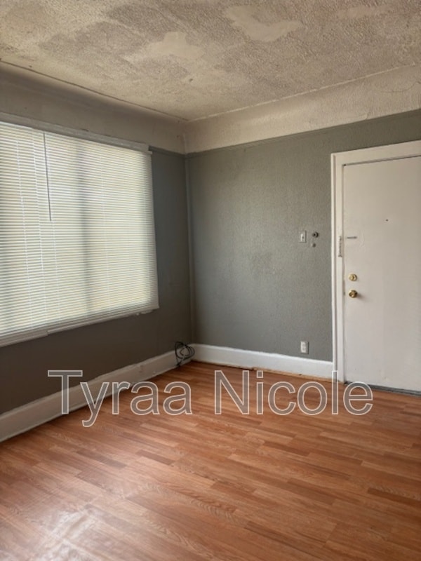 Building Photo - 3266 Pasadena St