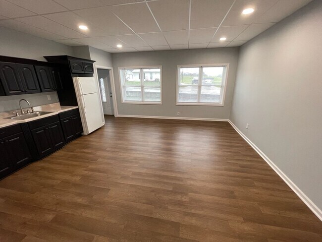 Building Photo - 135 Jefferson Street 3-Plex