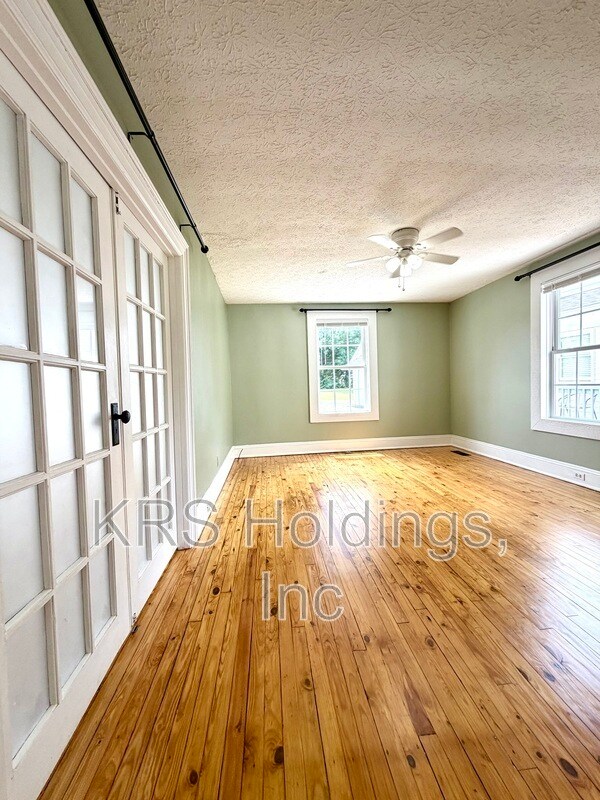 Foto del edificio - 3413 Thomas Jefferson Rd