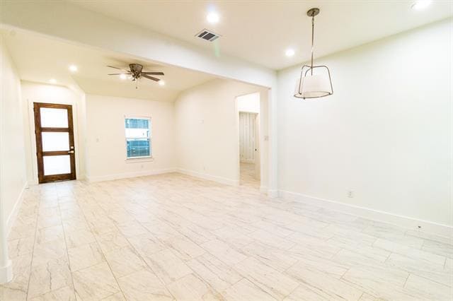 Building Photo - 536 Highview Ct