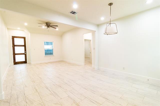 Foto del edificio - 536 Highview Ct