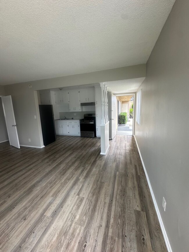 Interior Photo - 11736 S Vermont Ave.