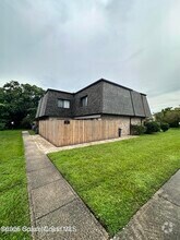 Building Photo - 2127 Harrison St