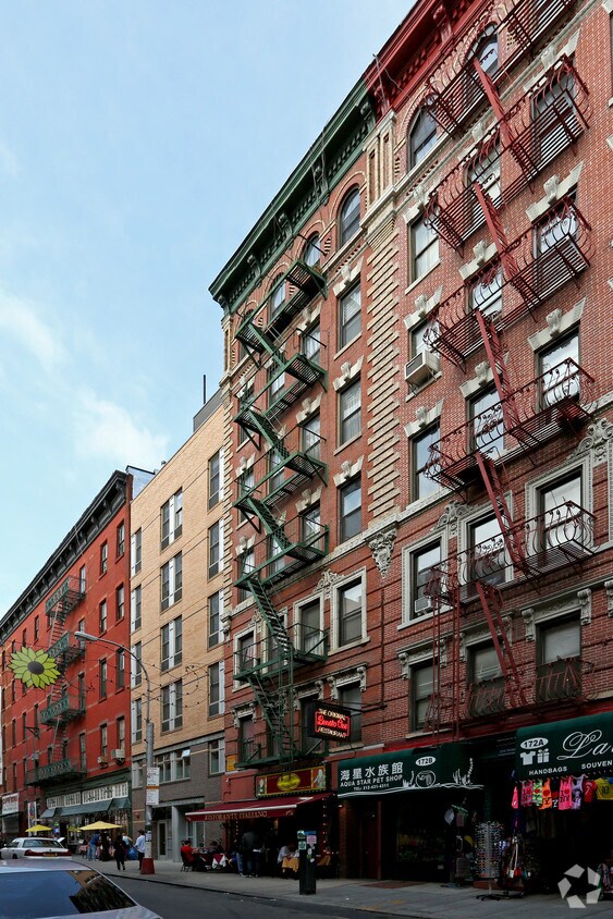 Primary Photo - 174 Mulberry St