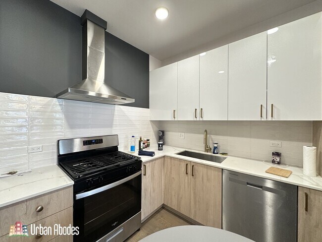 Foto del edificio - 841 N Mozart St