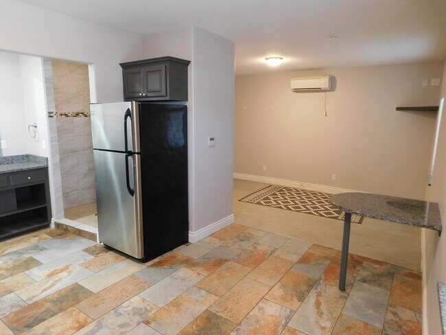 Foto del edificio - 2049 SW 100th St