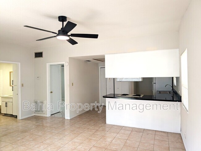 Foto del edificio - 9213 N 13th St