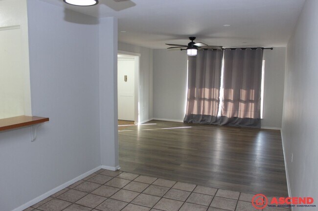 Foto del edificio - 5812 Daggett Ave