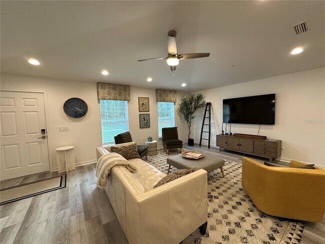 Foto del edificio - 4400 NW 74th Terrace