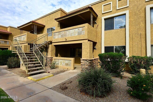 Foto del edificio - 303 N Miller Rd