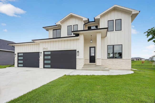 Foto del edificio - 3943 NW 181st St