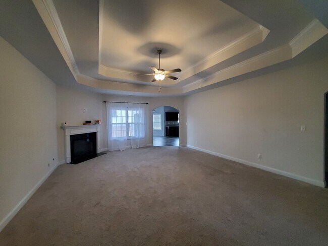 Building Photo - 600 Unity Ct