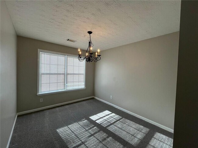 Foto del edificio - 1854 Pierce Way