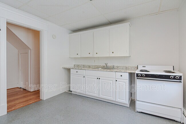 Building Photo - 7 Creedway