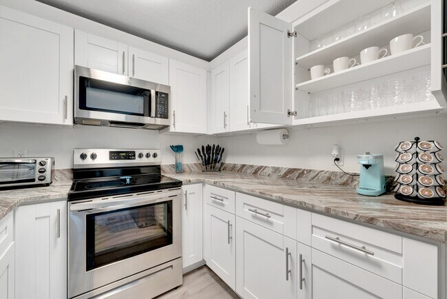 Foto del edificio - 11919 102nd St