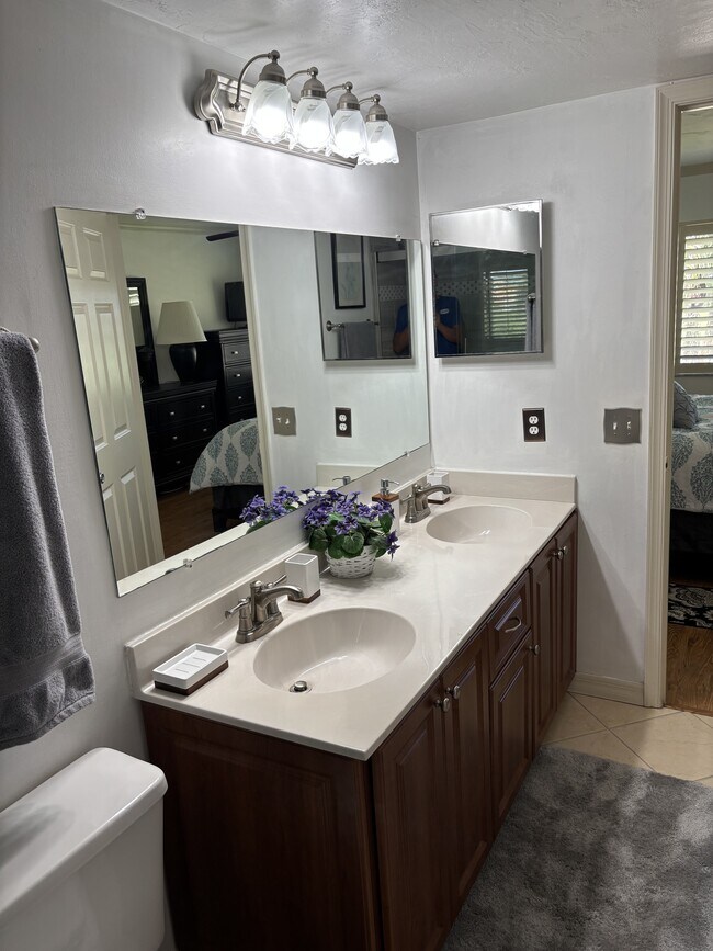 Foto del edificio - 236 Pebble Beach Blvd