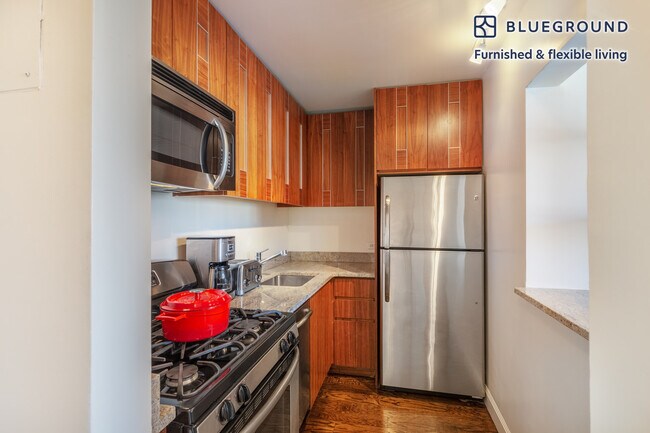 Foto del edificio - 200 E 82nd St