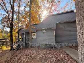 Building Photo - 212 Pelican Ln