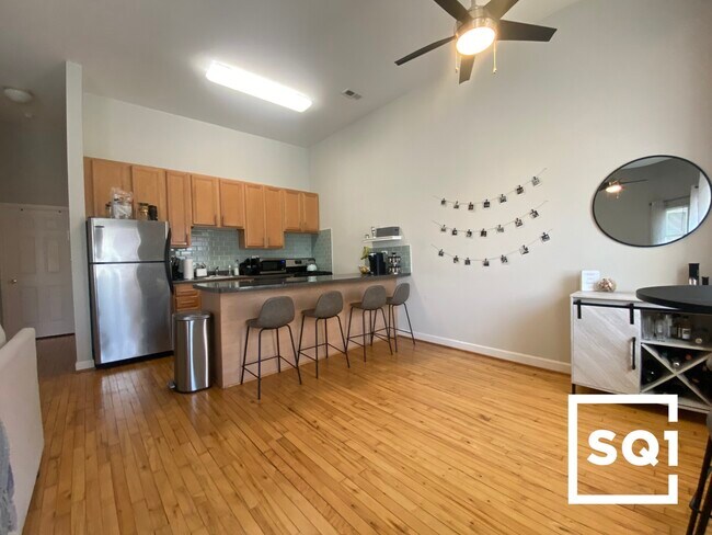 Foto del edificio - 2849 N Lincoln Ave