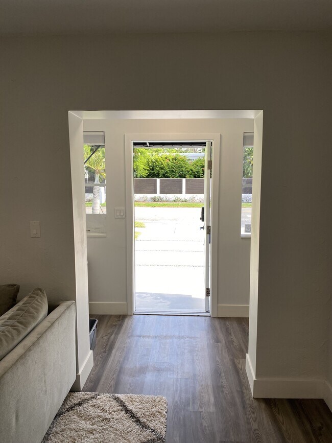 Foto del edificio - 6327 SW 44th St