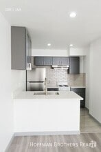 Building Photo - 1603 N Poinsettia Pl