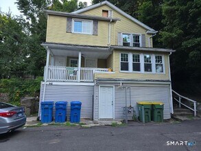 Building Photo - 103 Catherine Ave