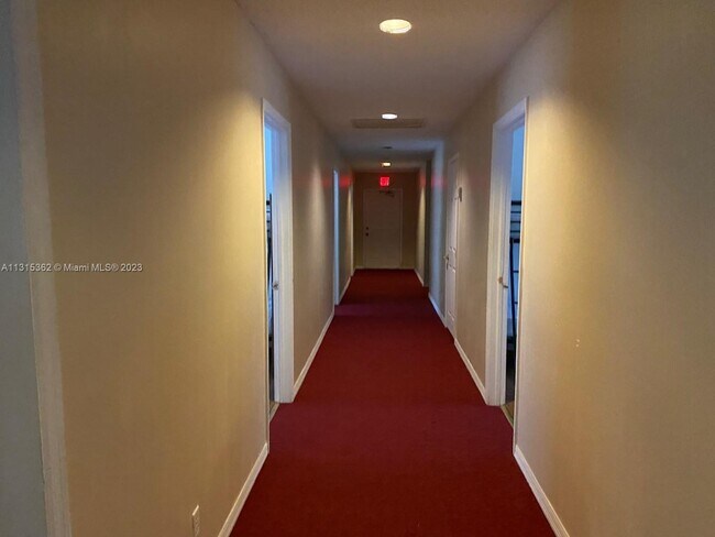 Foto del edificio - 6751 SW 185th Way