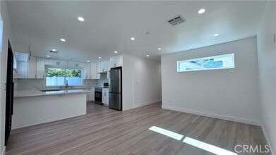 Building Photo - 2135 N Brighton St #101