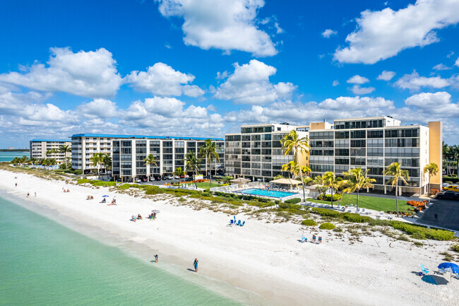 Building Photo - Seascape of Little Hickory Islands Condos.