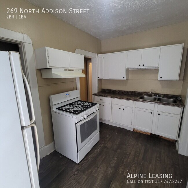 Foto del edificio - 269 N Addison St