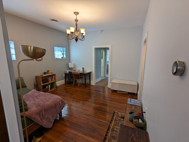 Building Photo - 443 3rd St