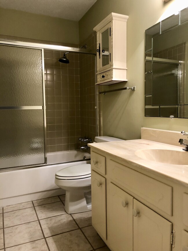 Guest bathroom downstairs - 2501 Gulf Ave