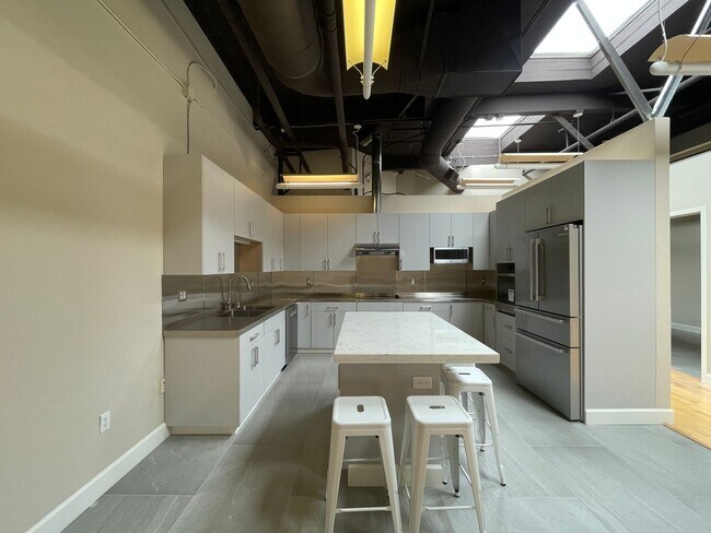 Foto del edificio - LOS GATOS - DOWNTOWN LOFT RESIDENCE