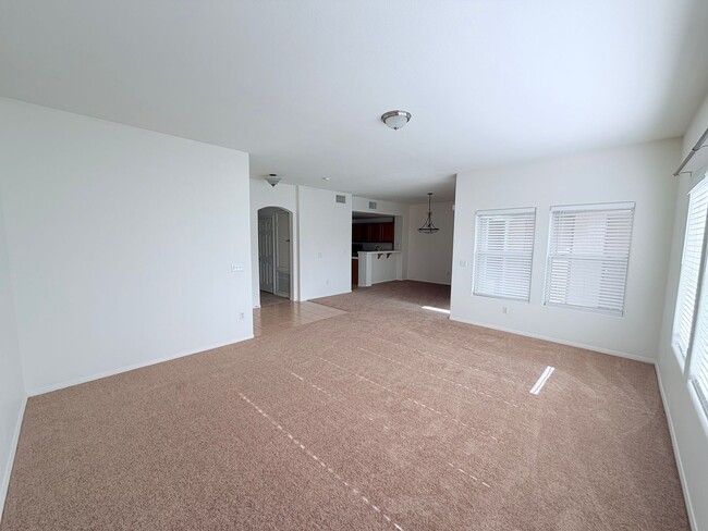 Foto del edificio - GREAT SUMMERLIN CONDO IN GATED COMMUNITY!!