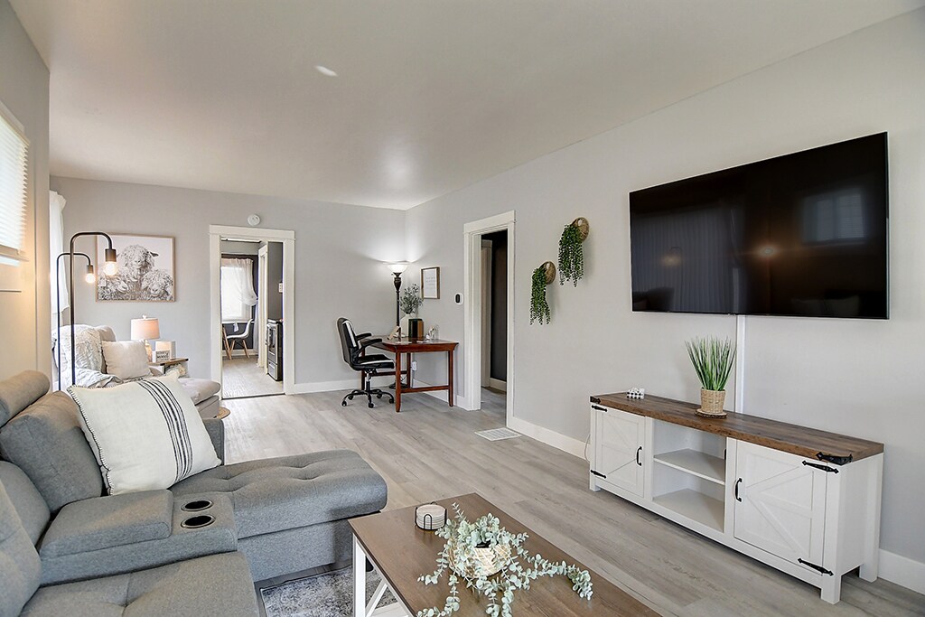 1737 S Smithville Rd, Dayton, OH 45410 House Rental in Dayton, OH