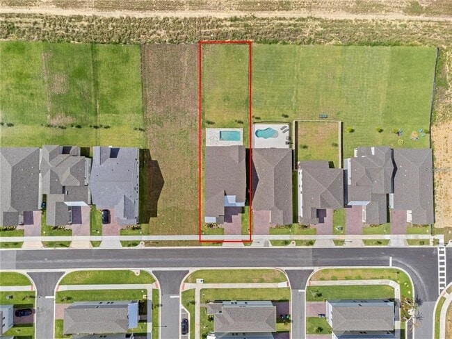 Building Photo - 16031 Silver Brk Wy