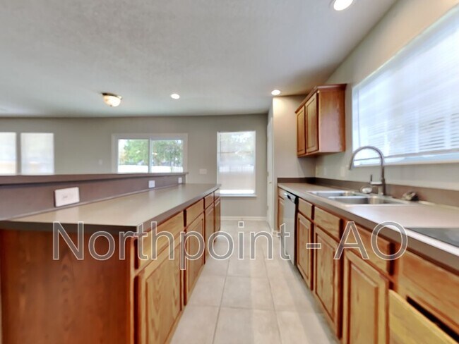 Building Photo - 11223 Martin Lakes Dr N